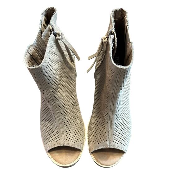 Toms Majorca Leather Peep Toe Taupe Booties 7.5 - Picture 3 of 6